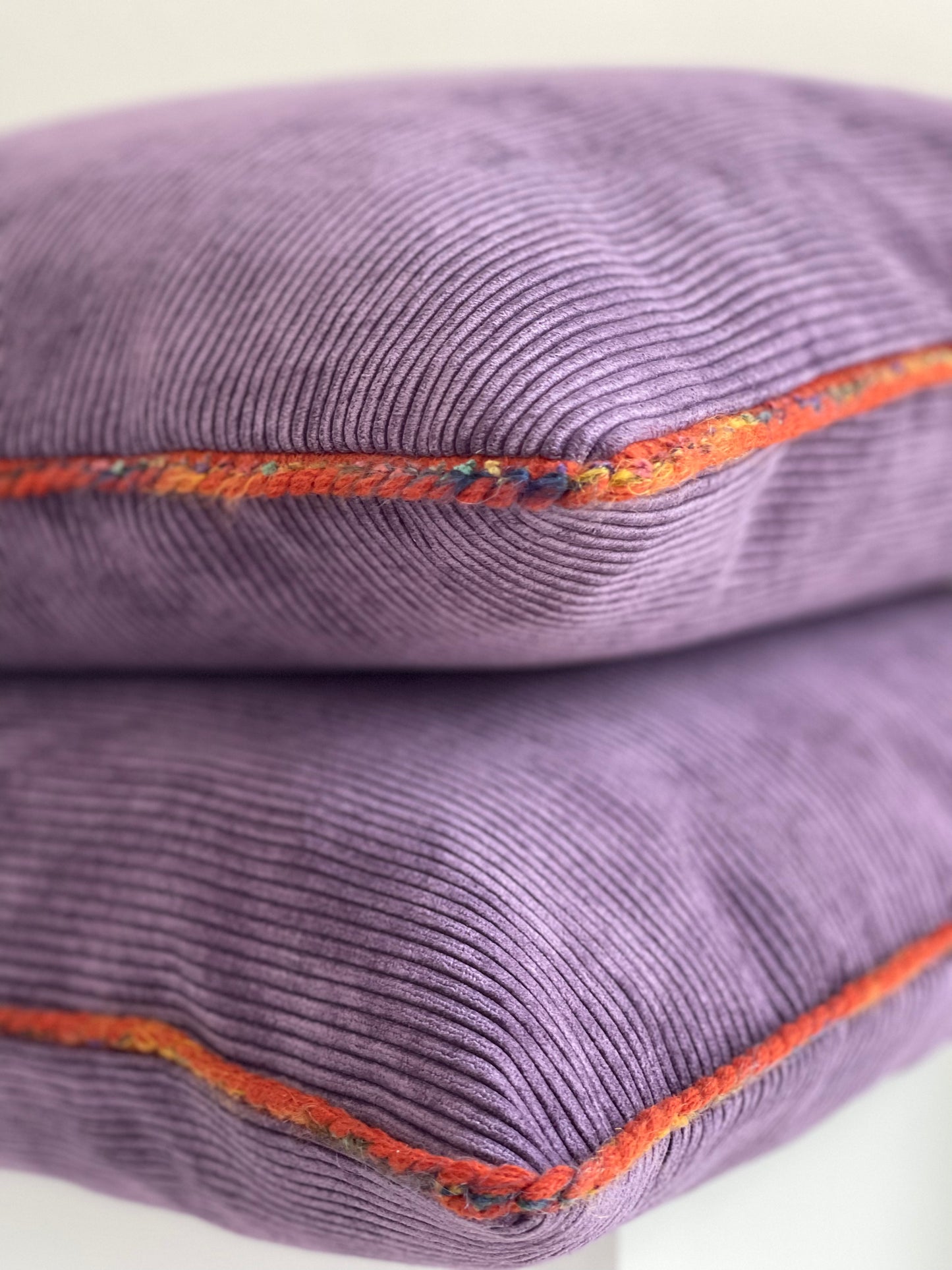 Kussen  Deep purple 50X50 cm met piping
