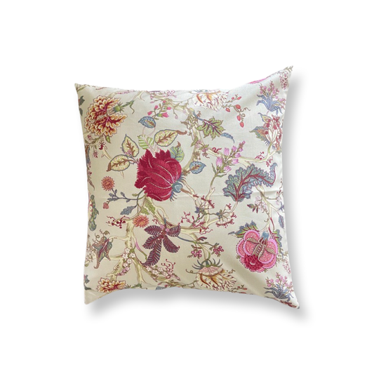 Kussen Flowerpower roomwit 60x60 cm